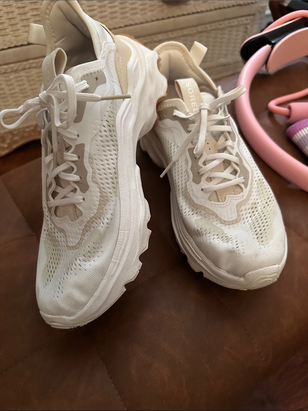 Sorel Women's Beige and White Mesh Lace-Up Sneakers Sz 8.5, EUC